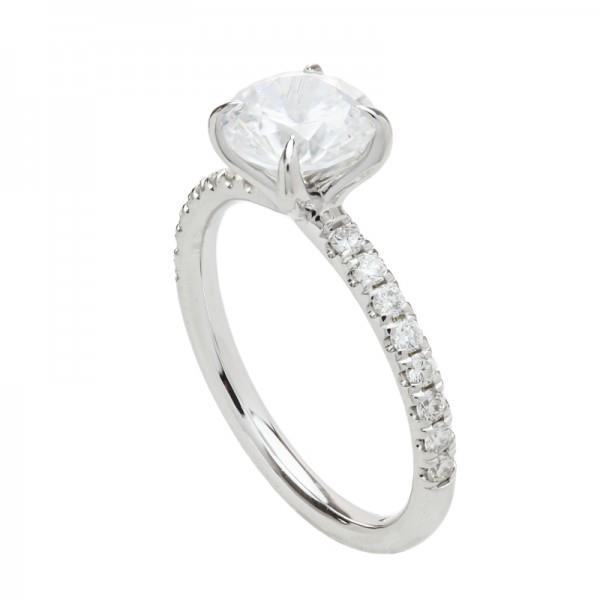 Diamante Taglio Rotondo Anello Solitario con Accenti in Oro 14 Carati Bianco – vista principale