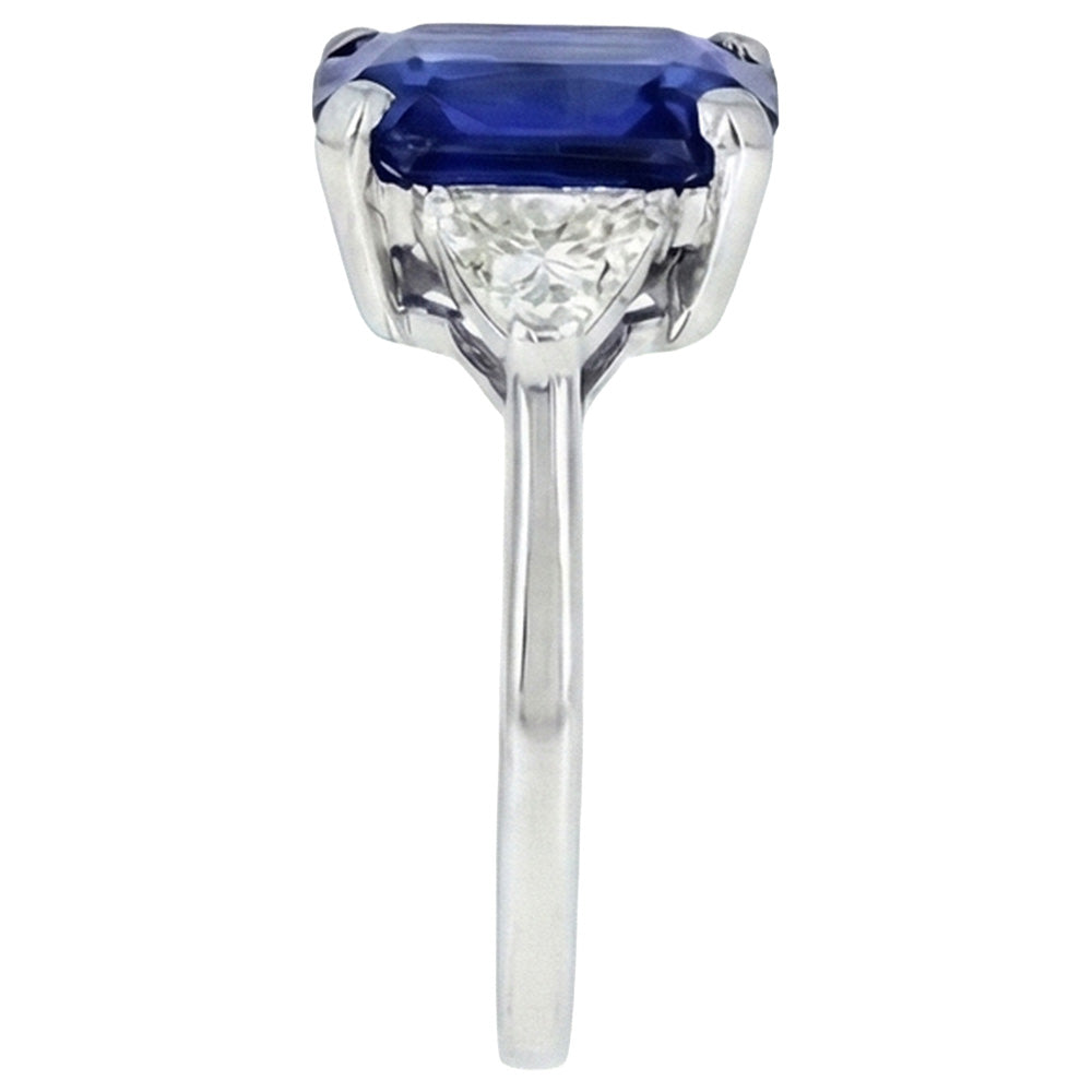 Anello 3 pietre di zaffiro smeraldo blu e diamanti trapezoidali da 3,50 carati