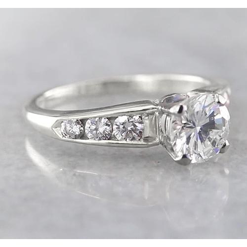 Anello Di Fidanzamento Con Naturale Diamante Accentato 1.50 Carati In Oro Bianco 14K
