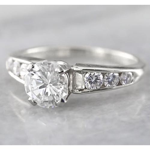 Anello Di Fidanzamento Con Naturale Diamante Accentato 1.50 Carati In Oro Bianco 14K