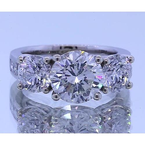 Anello Di Fidanzamento Con Naturale Diamante Da 3.50 Carati. Oro Bianco 14K. Tre Pietre