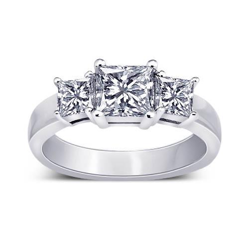Anello Di Fidanzamento Con Naturale Diamante Principessa Da 2.11 Carati Con 3 Gioielli In Pietra
