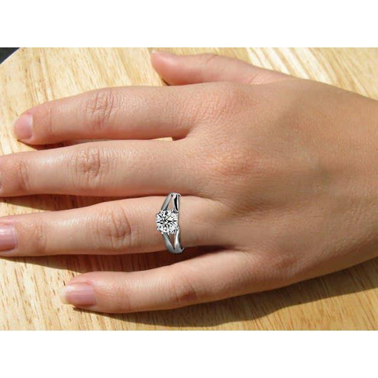Anello Di Fidanzamento Con Naturale Diamante Solitario A Taglio Rotondo Da 1.75 Carati Con Gambo Diviso