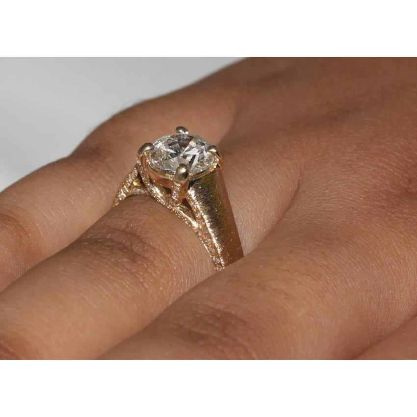 Anello In Oro Giallo Con Micro Pavé Di Vero Diamanti Da 3 Carati Novità