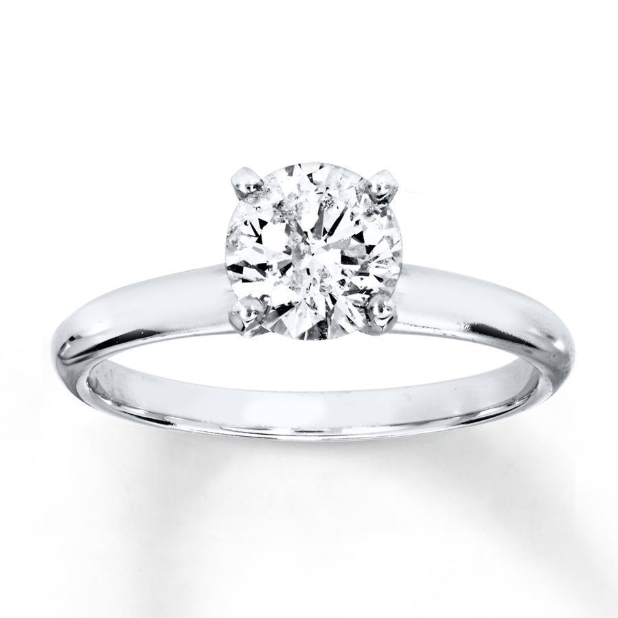Anello Solitario A 4 Punte Con Naturale Diamante Rotondo Incastonato In Oro Bianco 1.5 Ct 14K