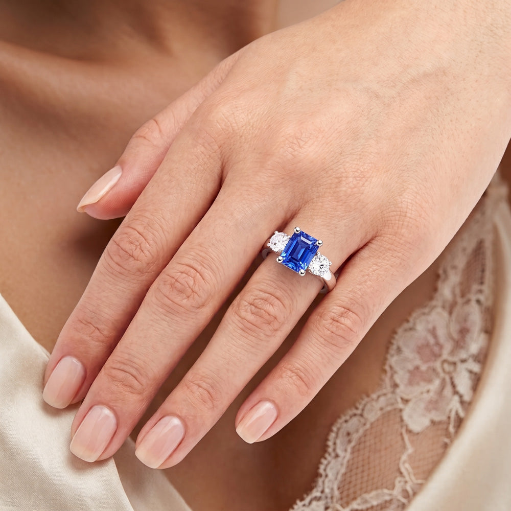 Anello Zaffiro Vero 2.50 Carati