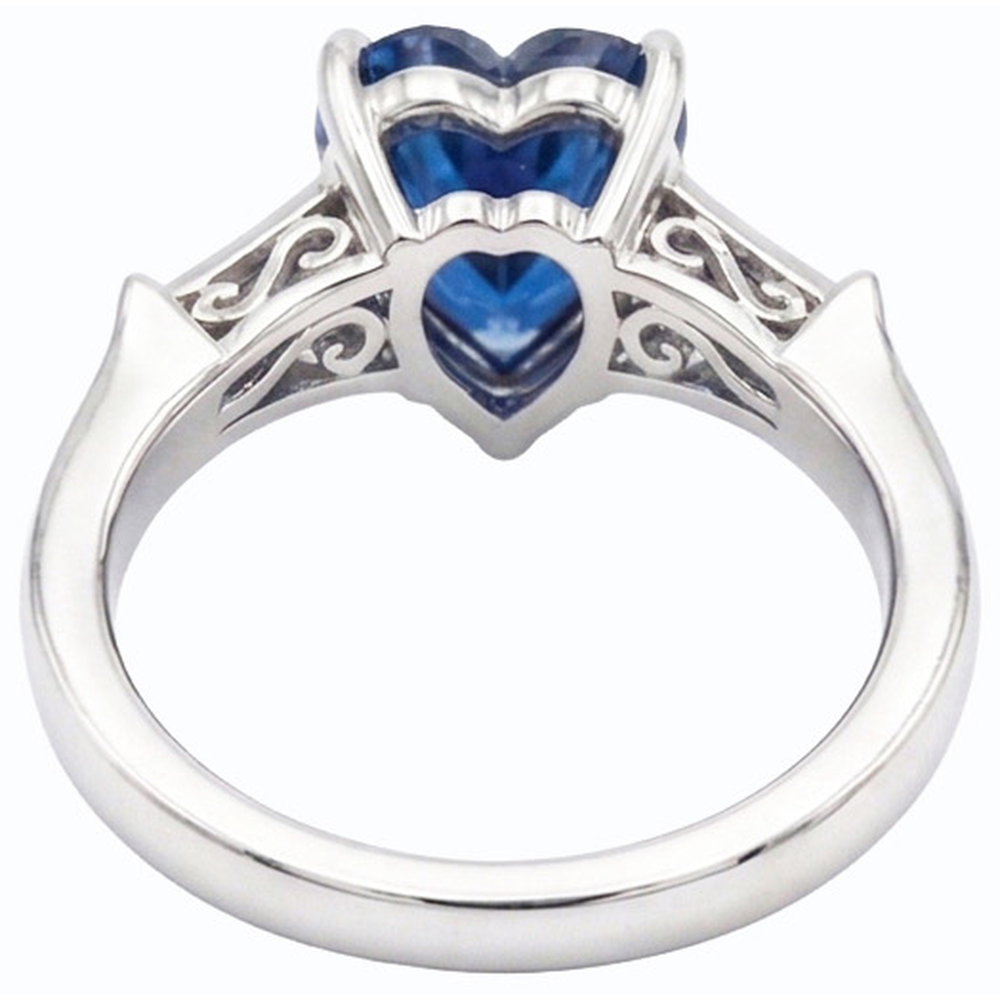 Anello anniversario a forma di cuore 1,75 carati Zaffiro dello Sri Lanka con 5 diamanti in pietra
