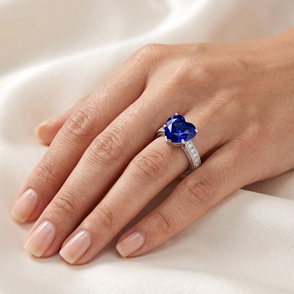Anello con diamante stile vintage 4 carati con zaffiro blu naturale taglio a cuore