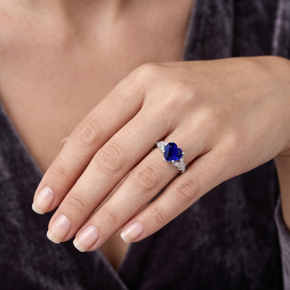 Anello con pietre preziose taglio cuore zaffiro dello Sri Lanka stile farfalla 3 carati