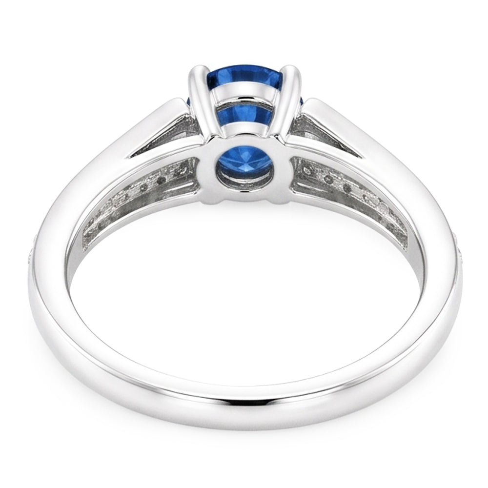 Anello con zaffiro blu rotondo con gambo diviso in oro bianco 14K 1.75 carati