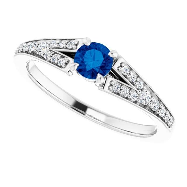 Anello con zaffiro blu rotondo con gambo diviso in oro bianco 14 carati 1.75 carati - harrychadent.it