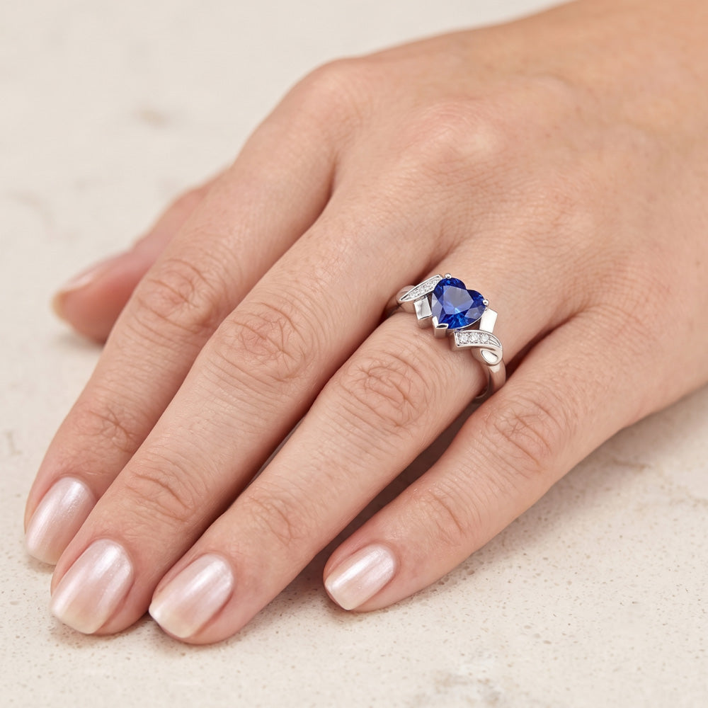 Anello cuore donna stile nastro con diamante zaffiro blu 2 carati in oro bianco 14K