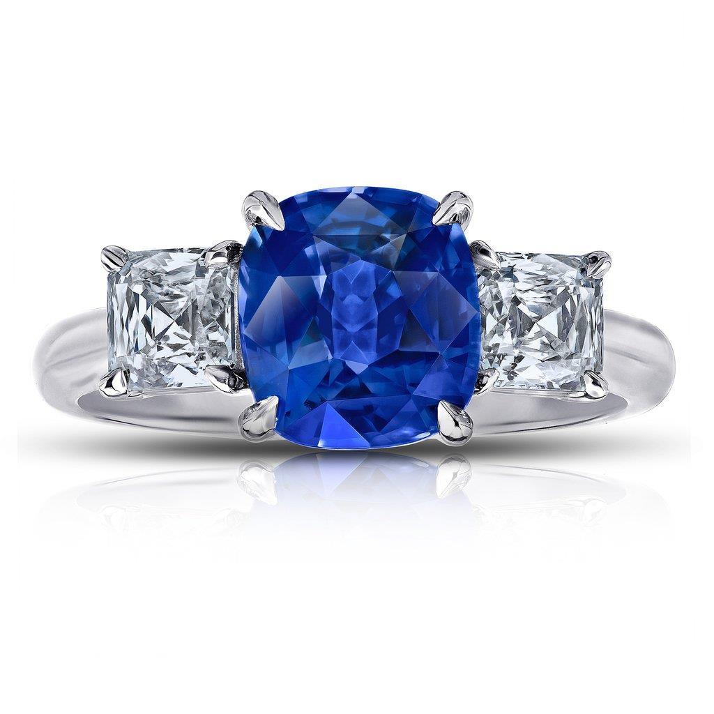 Anello di fidanzamento con zaffiro a cuscino con diamanti 4 carati - harrychadent.it