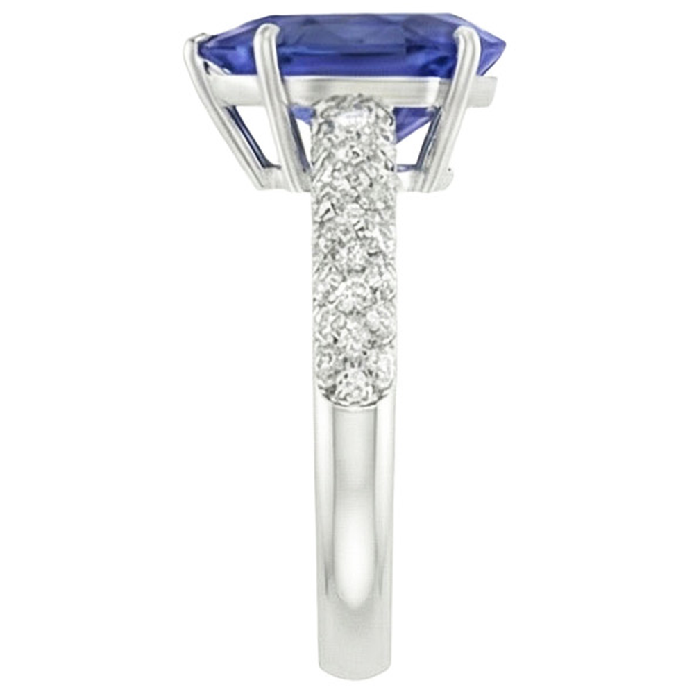 Anello di pietre preziose Pera Zaffiro di Ceylon e pavé di diamanti 5.50 carati