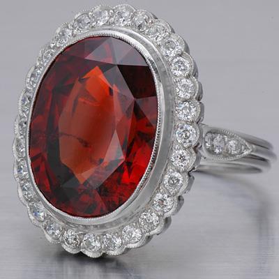Anello in oro bianco 14 kt con granato naturale taglio ovale e diamanti da 20 ct - harrychadent.it