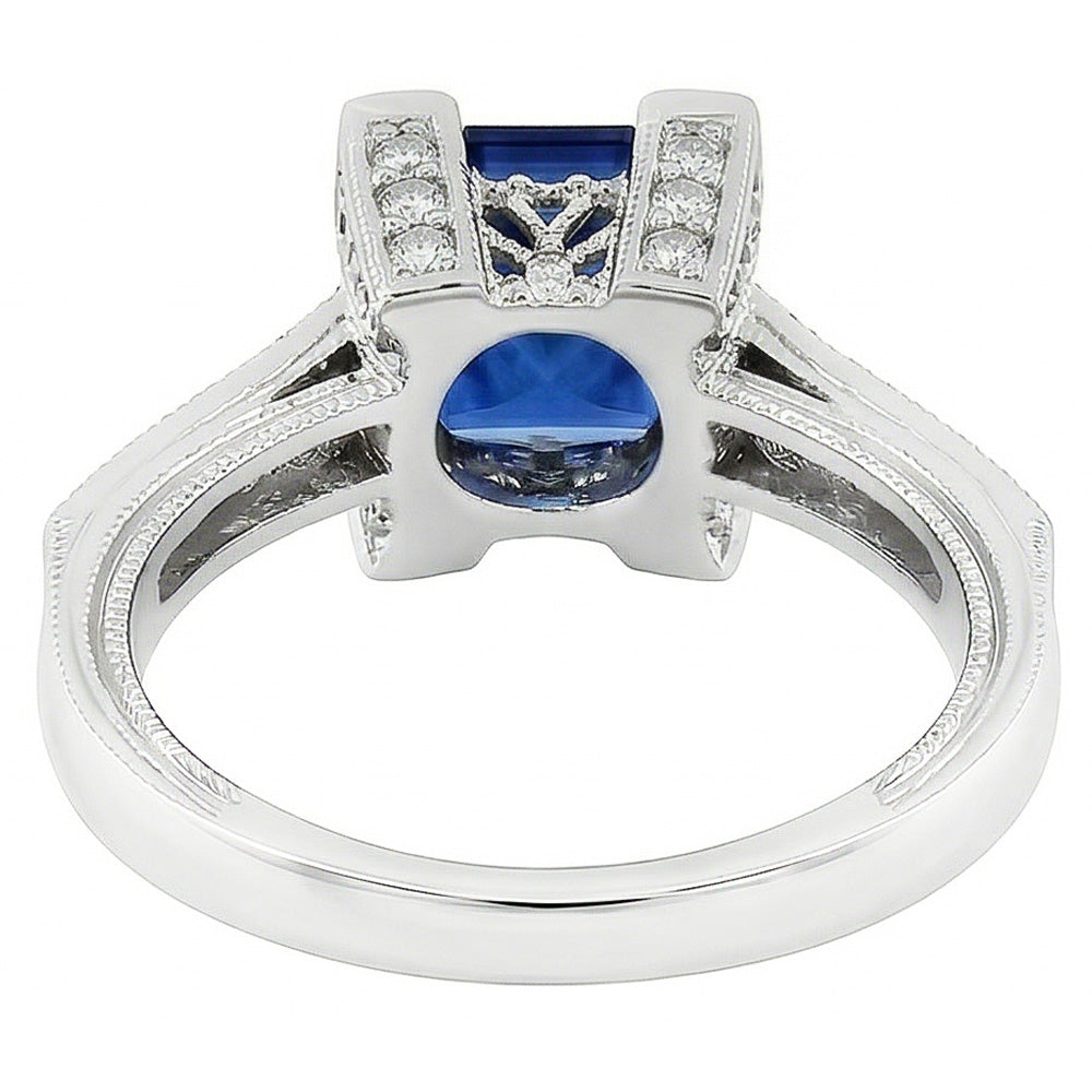 Anello in oro bianco 14k con zaffiro di Ceylon e diamanti da 2.80 ct