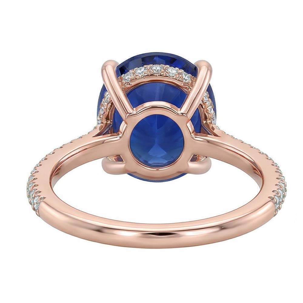 Anello ovale pietra preziosa zaffiro blu e pavé di diamanti 3.50 carati