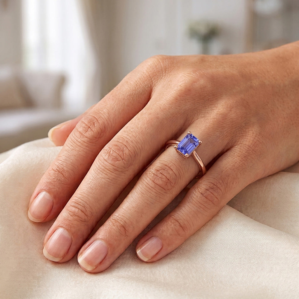 Anello solitario classico da 1.50 carati in oro rosa con zaffiro blu smeraldo 14K
