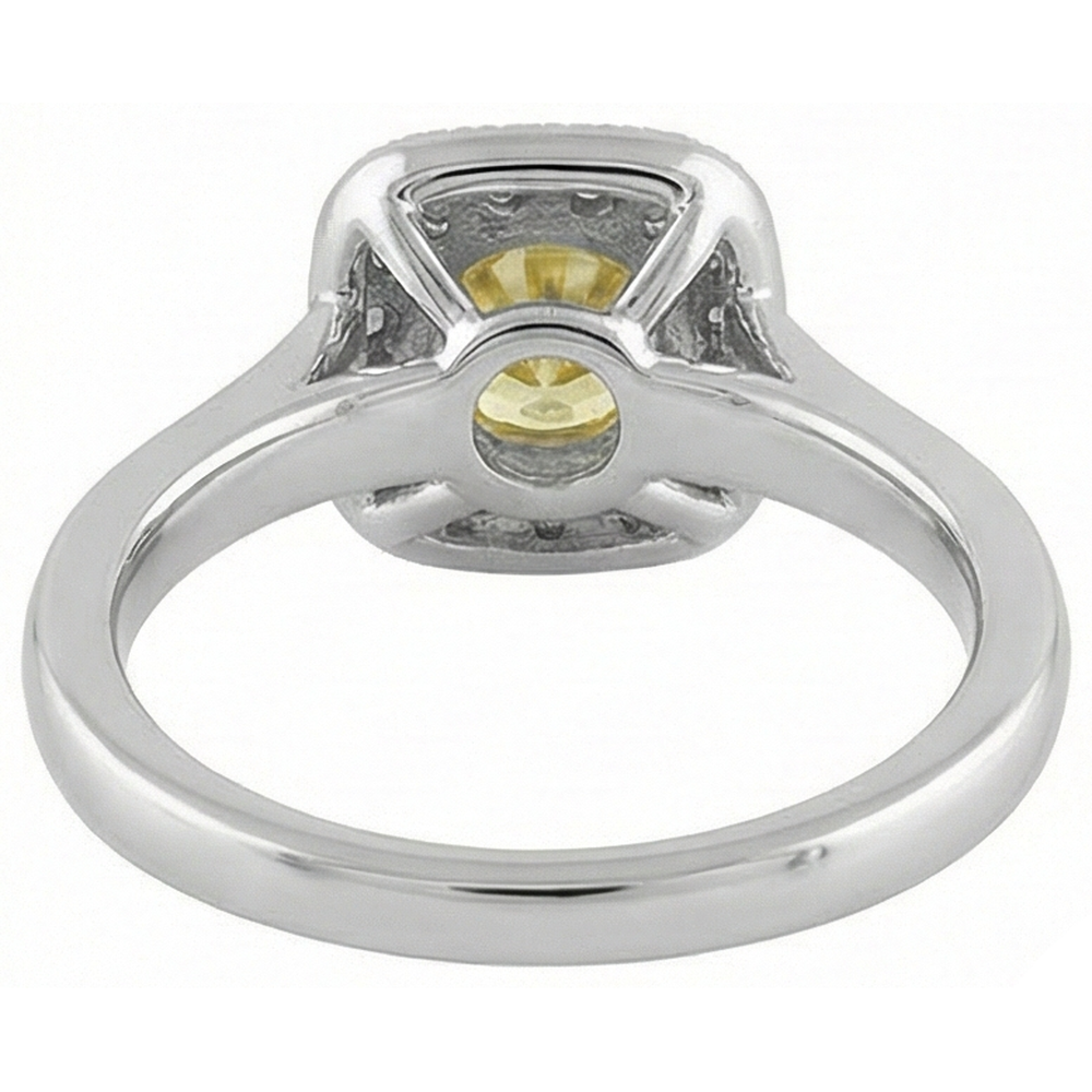 Anello solitario con accento 3.5 ct di zaffiro giallo e diamanti