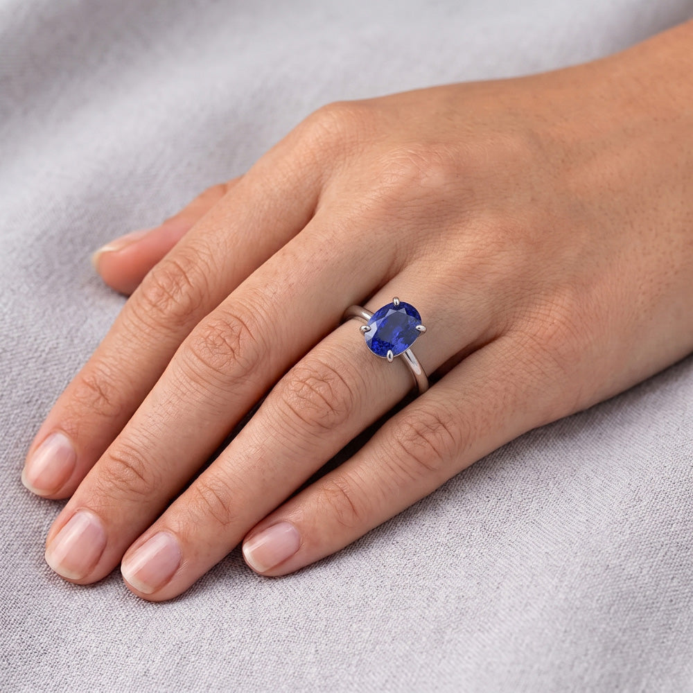 Anello solitario ovale con zaffiro dello Sri Lanka Oro bianco 14K 3.30 carati