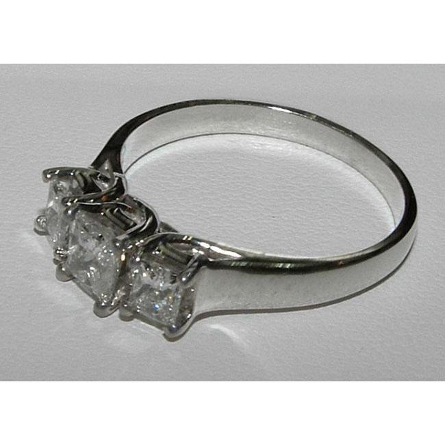Anello Di Fidanzamento Con Genuino Diamante Taglio Principessa Da 2,01 Carati Con Tre Gioielli In Pietra
