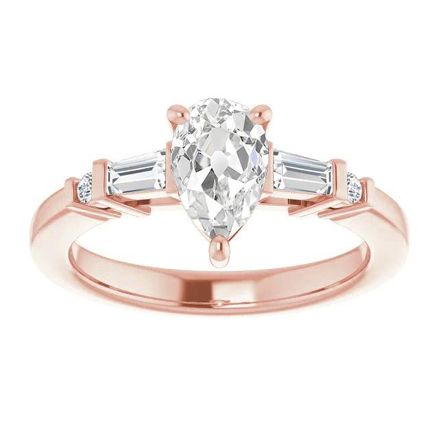 Anello In Oro Rosa Con Pera Vecchio Minatore Con Naturale Diamante Gambo Affusolato 3,65 Carati