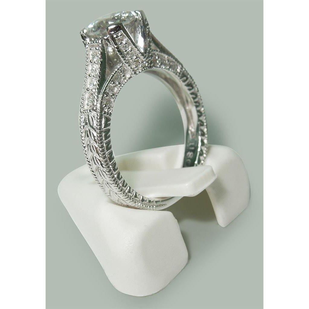 Anello Solitario In Oro Bianco Con Genuino Diamanti Rotondi Da 1.75 Ct Con Accenti
