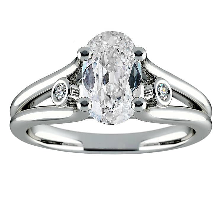 Anello Tre Pietre Ovale Old Miner Genuino Diamond Split Shank 6 Carati