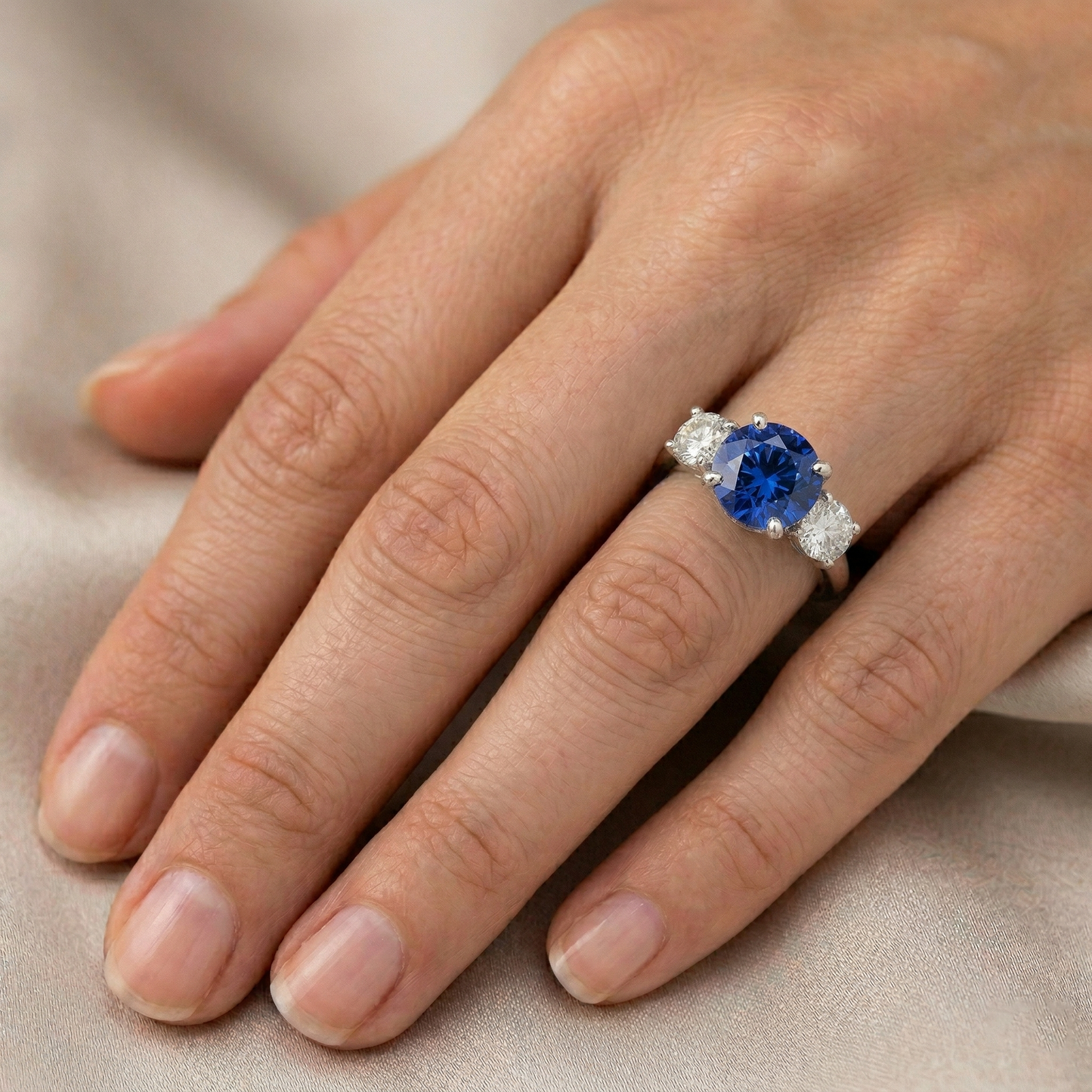 vero round diamante 3.50carati anello su bianco