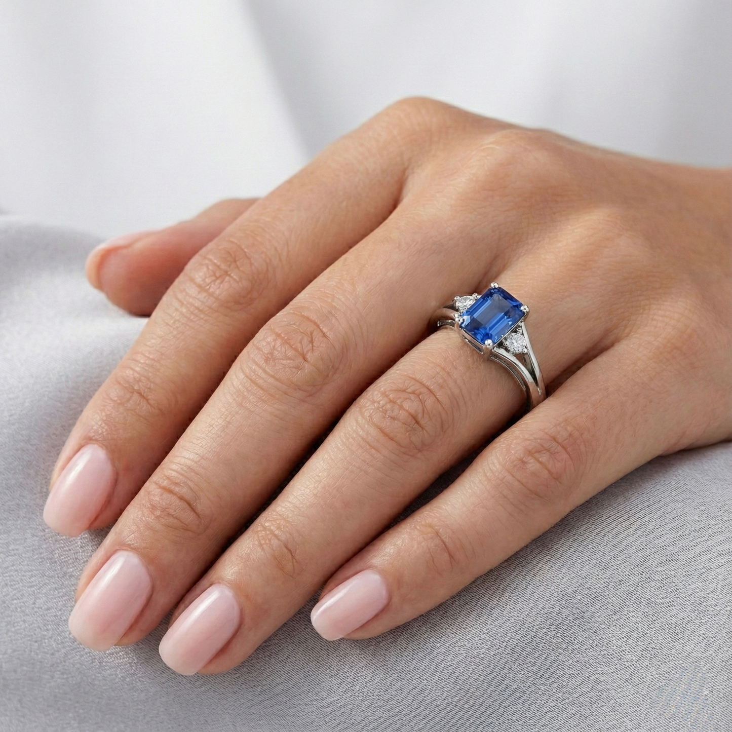 vero emerald diamante 2.50carati anello su bianco