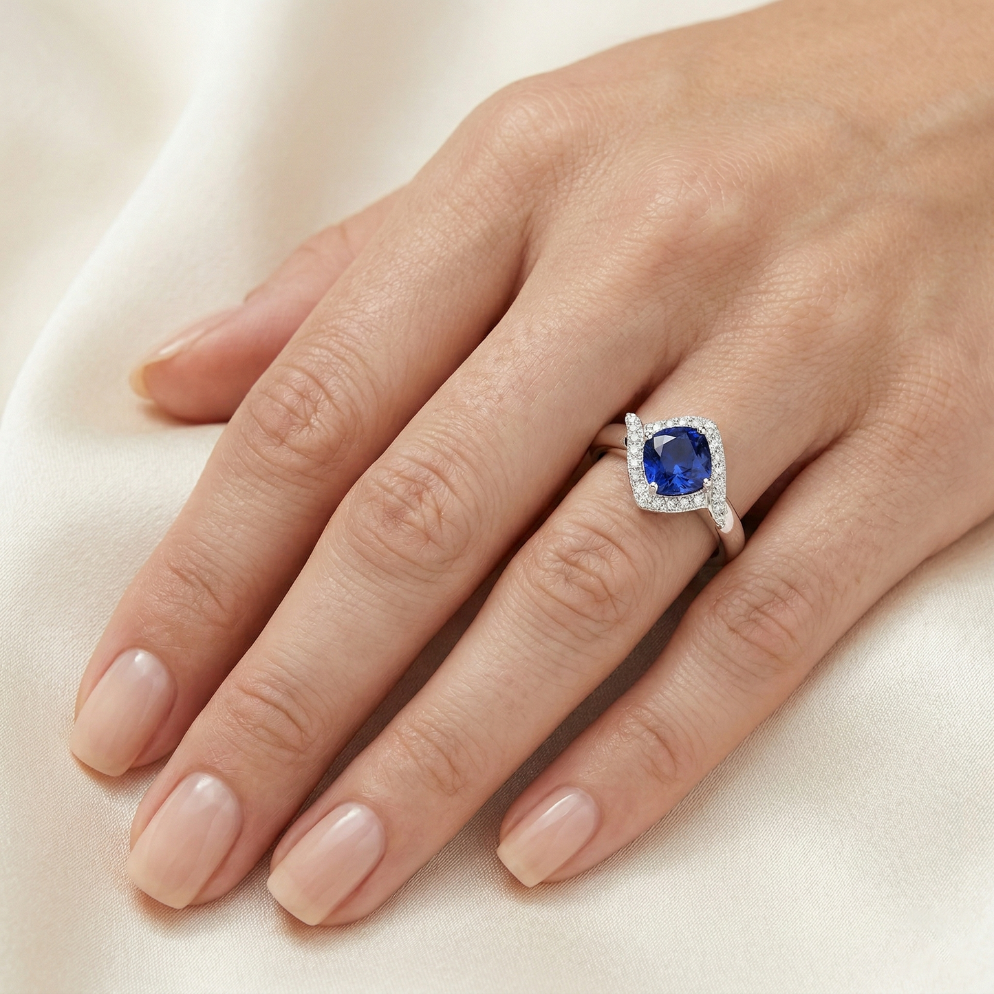 Anello promessa in oro bianco 14K con zaffiro di Ceylon e diamante da 2,25 carati