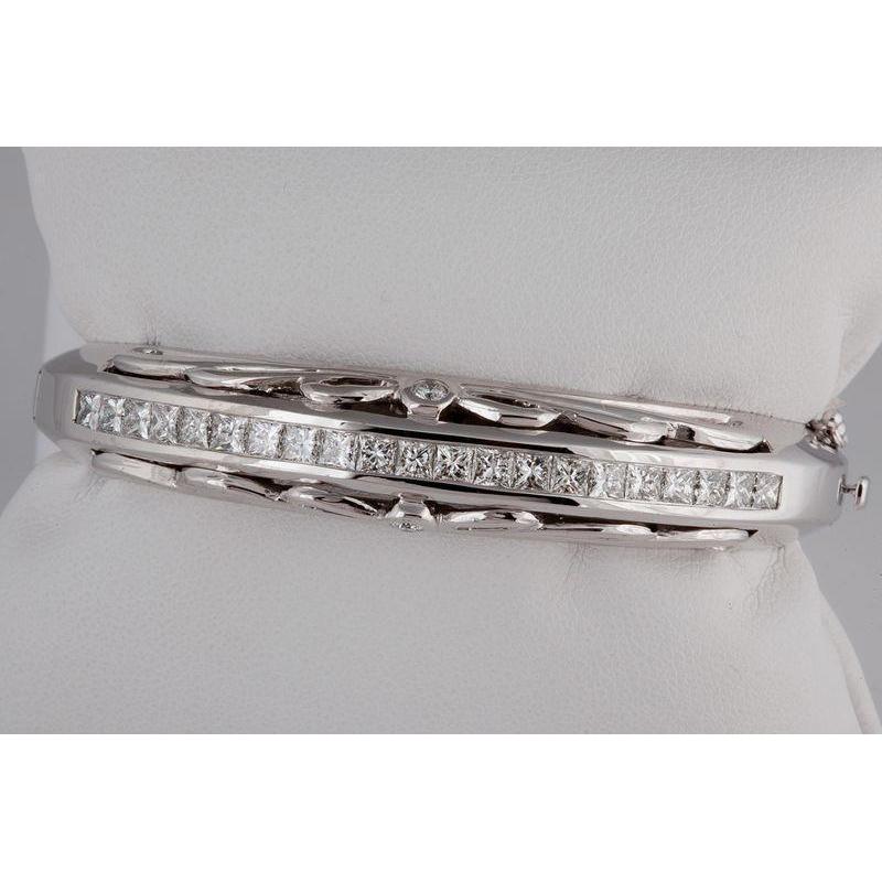 Bracciale Rigido Con Vero Diamanti Taglio Princess Da 5,50 Carati, Oro Bianco Massiccio 14K,