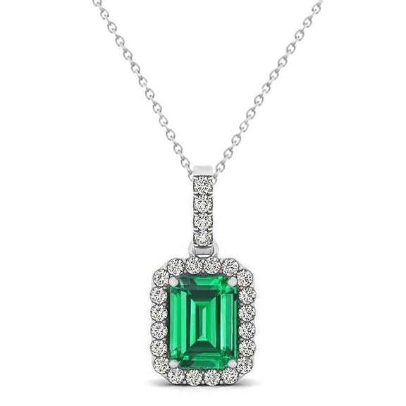 Collana con ciondolo in pietra preziosa colombiana e Verde smeraldo 5.50 carati