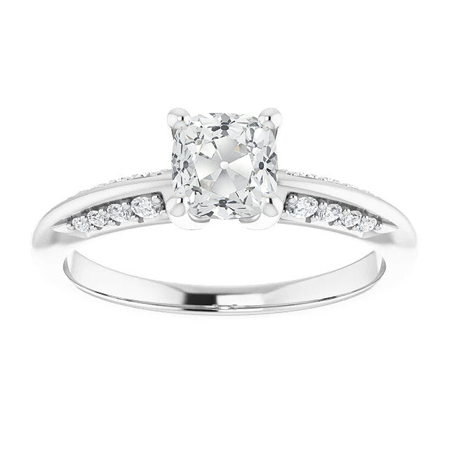 Brillante Cuscino Anello Solitario con Accenti in Oro Bianco 14K – vista principale