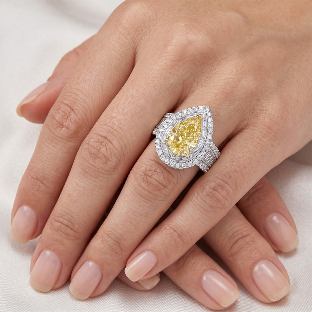 Diamante Giallo Fancy Anello Halo – Purezza VVS 3,50 carati Oro