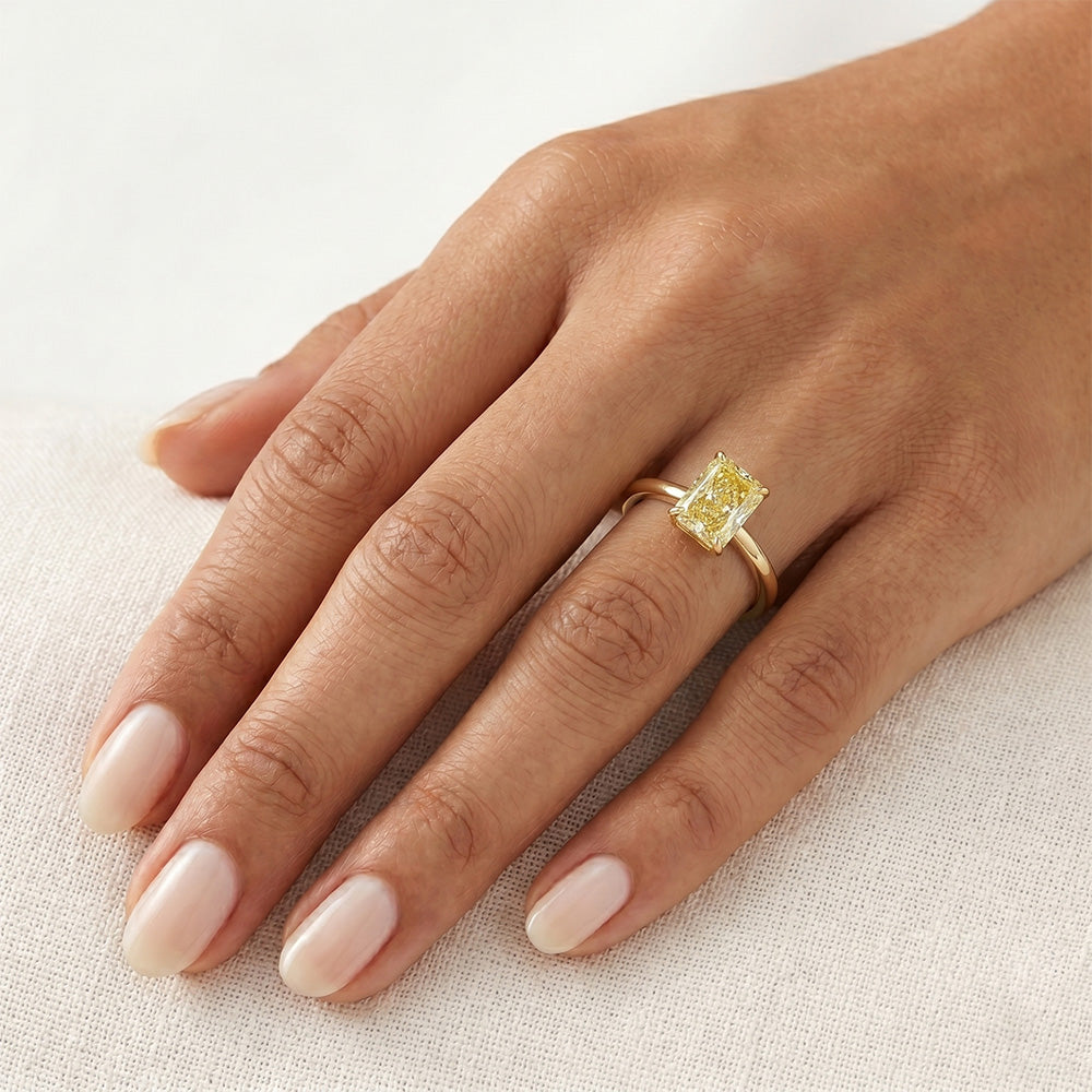Diamante Giallo Fancy taglio Taglio Radiant Anello Monopietra 2