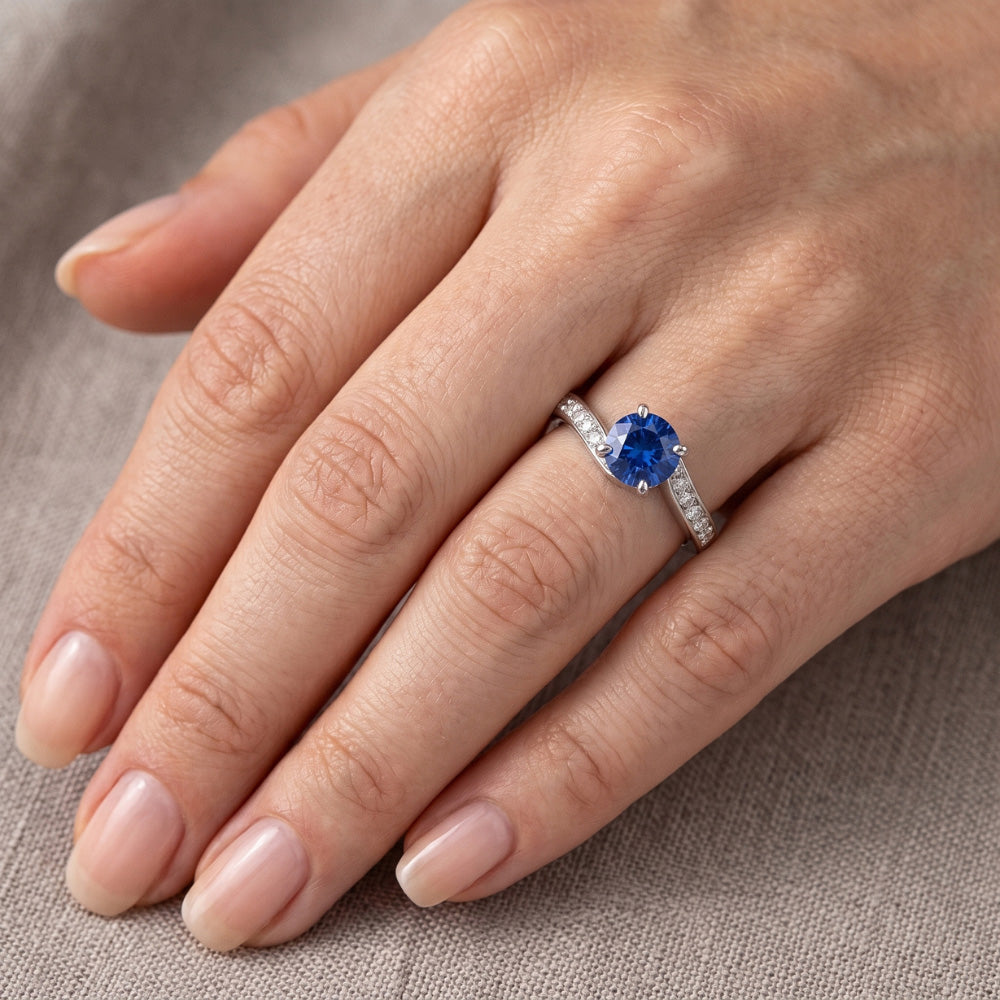 Diamante Naturale Autentico ( non creato in laboratorio ) zaffiro blu taglio rotondo da 1,25 ct con anello Ceylon in oro bianco 14K