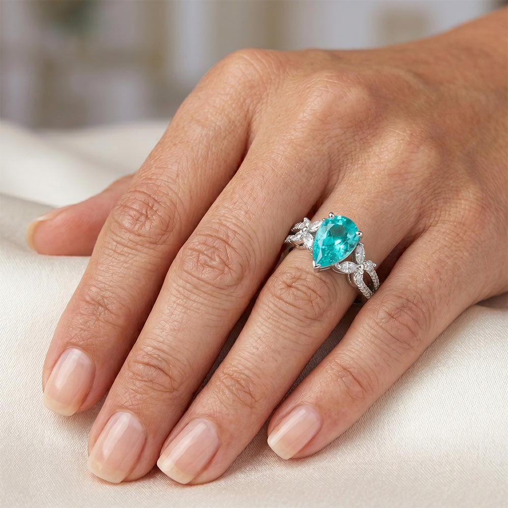 Elegante Anello con Gemma con Paraiba Neon Purezza VVS – 2 carati