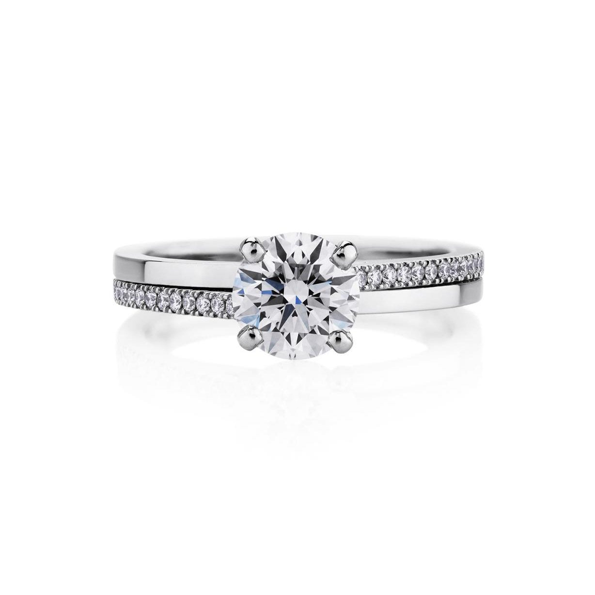 Genuino Anello Solitario A Punta Con Accento Da 2.18 Ct. Anello In Oro Bianco 14K