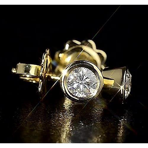 Orecchino A Bottone Con Naturale Diamante In Oro Giallo 14K Rotondo G Vs1 1.50 Carati