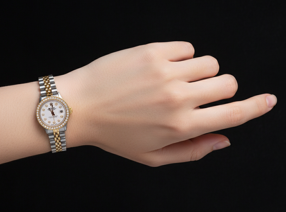 Orologio Rolex Datejust con quadrante bianco e diamanti, lunetta e bracciale giubileo bicolore P4