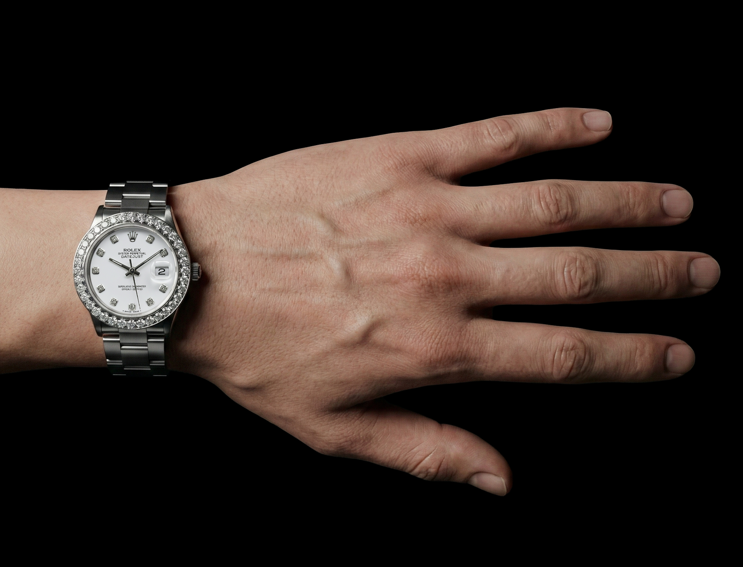 Orologio Rolex Datejust con quadrante bianco personalizzato con diamanti e lunetta grande in acciaio inossidabile