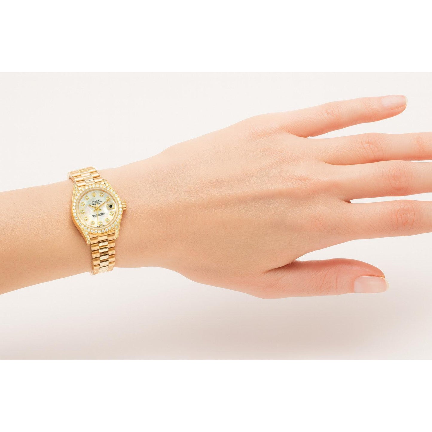 Orologio da donna Rolex Datejust Anno 2003 Quadrante in madreperla bianca con diamanti, 26 mm, oro giallo