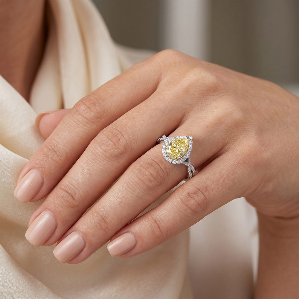Purezza VVS Anello Halo – Diamante Canarino 1,50 carati Oro Due