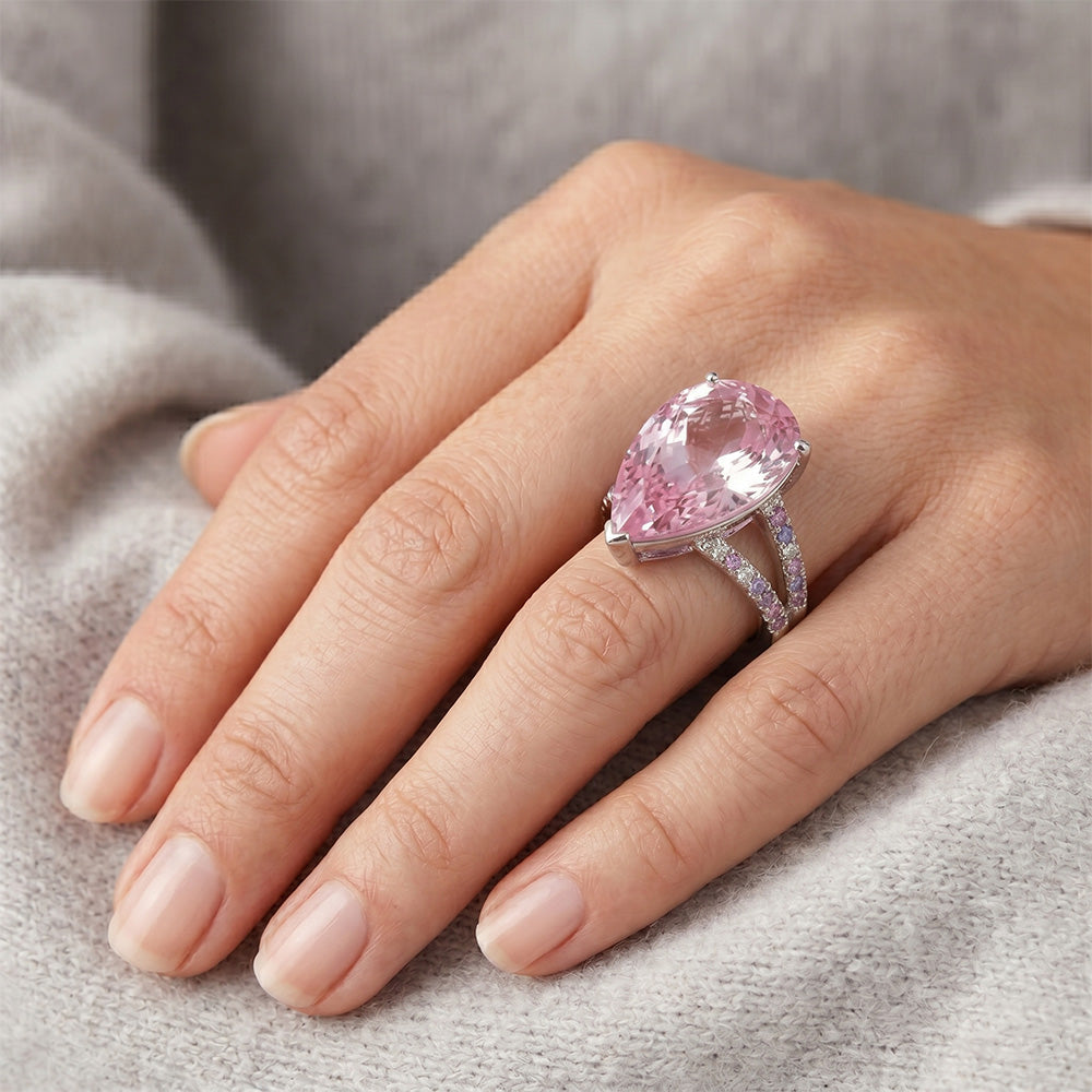 Squisito Kunzite Kunzite Solitario con Pietre Laterali – 12