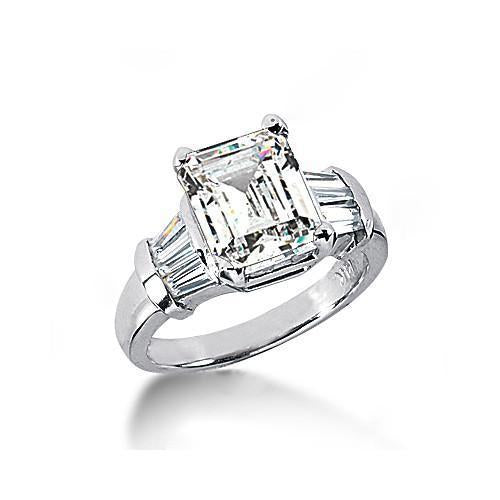 Vero Diamante Taglio Smeraldo 3 Ct. Anello In Oro Bianco Con Tre Pietre