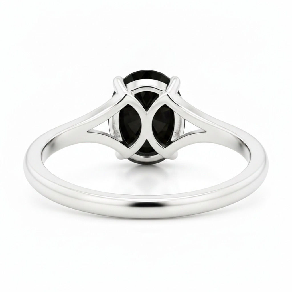 Anello di Fidanzamento Solitario Ovale a Cattedrale con Diamante Nero Naturale da 5 Carati in Oro Bianco 14K