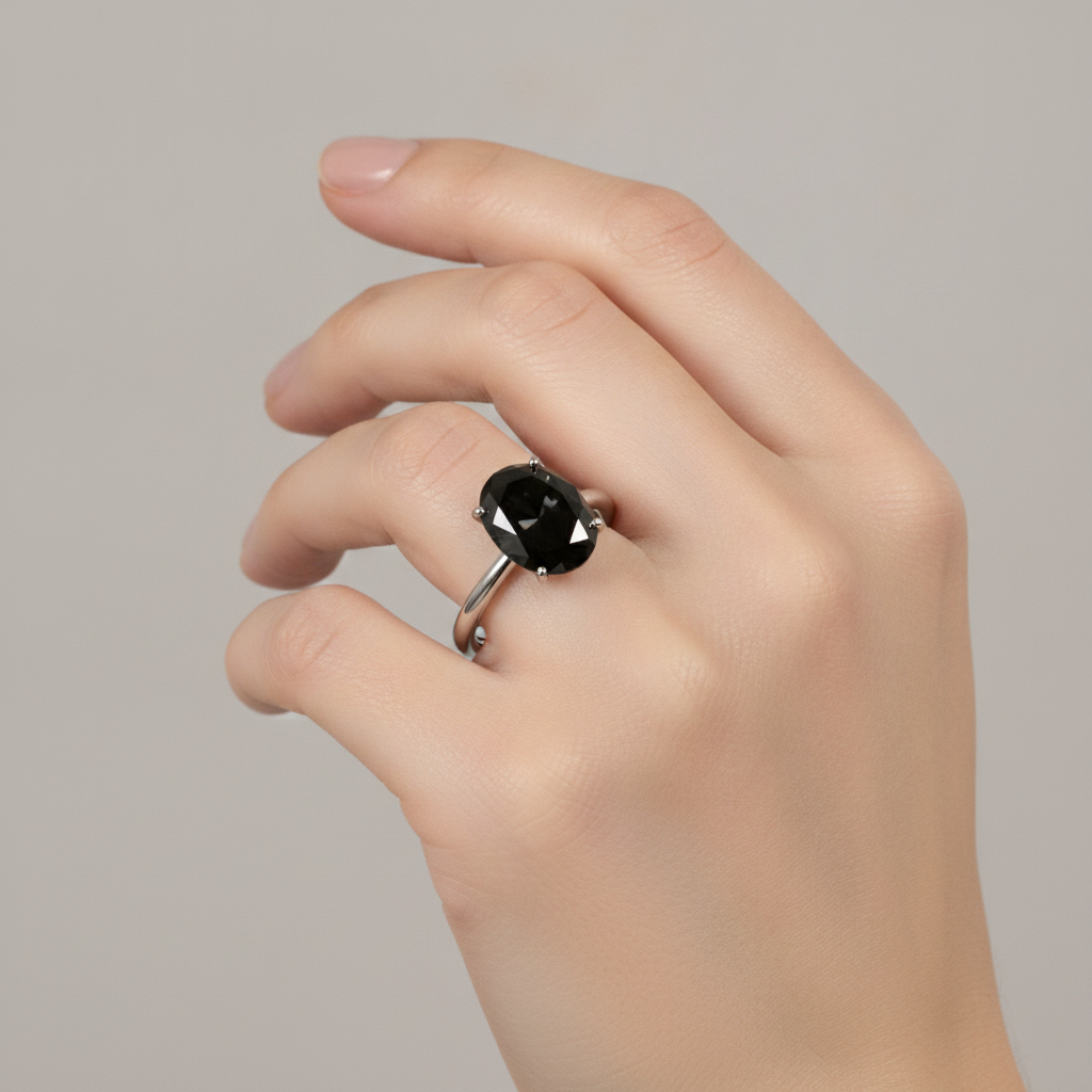 Anello di Fidanzamento con Diamante Scuro da 5 Carati, Solitario Ovale Nero Naturale in Oro Bianco 14 Carati
