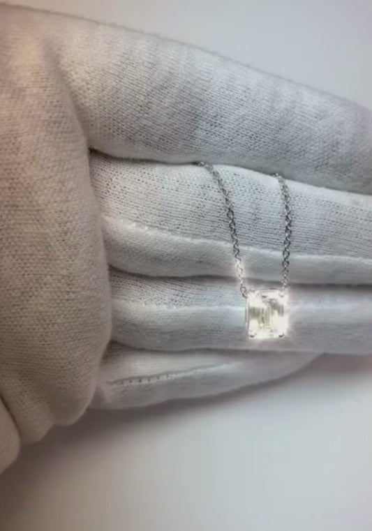 Collana da donna con ciondolo in oro bianco con diamanti smeraldo da 1 carato 14K
