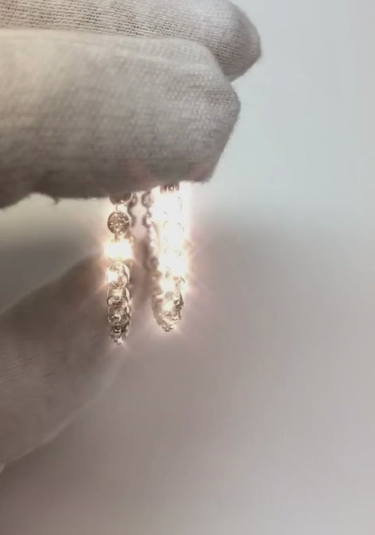 Orecchini circolari da donna in oro bianco con diamanti taglio brillante rotondo da 4.60 ct